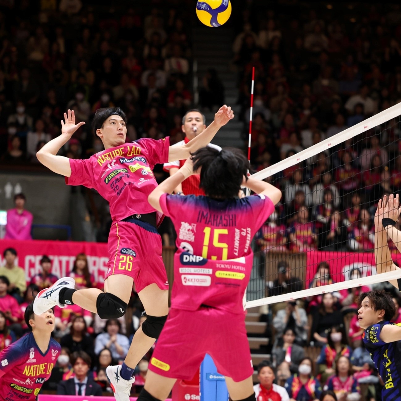 翻牌结构识别：湿牌面与干牌面的核心应对差异（翻牌面纹理洞察：湿牌与干牌的核心策略差异）